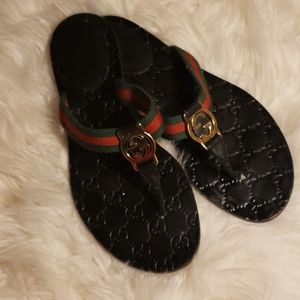 Black Classic Made In Italy Gucci Flip Flop Sz 7